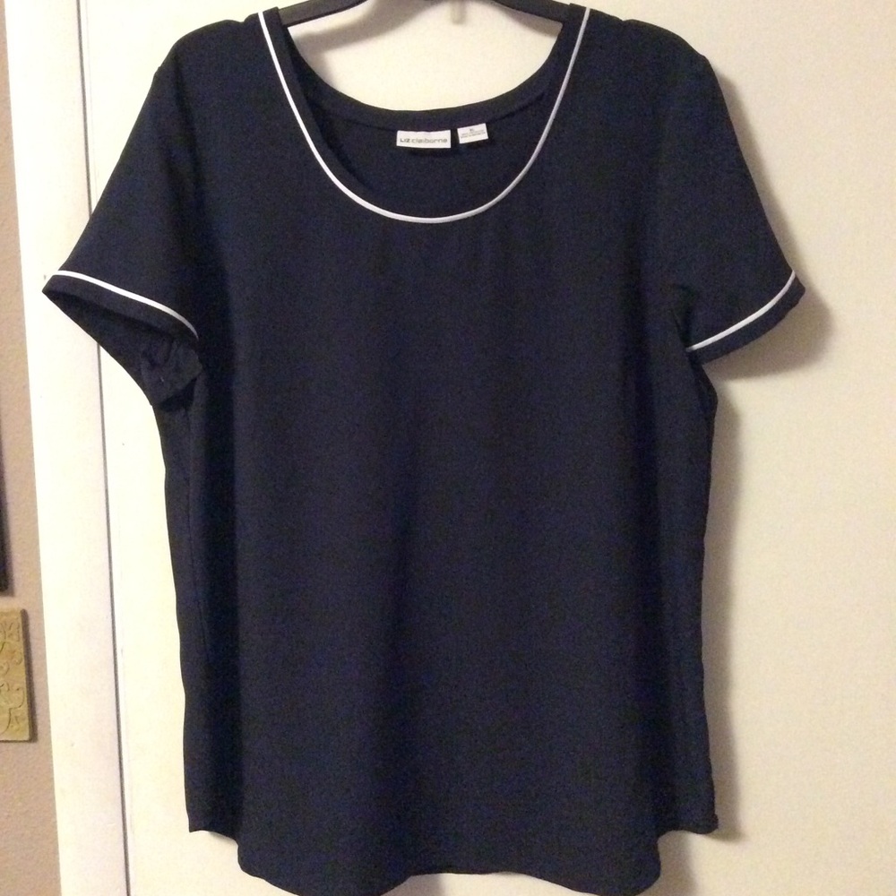 LIZ CLAIBORNE LADIES PULLOVER TOP SIZE XL.